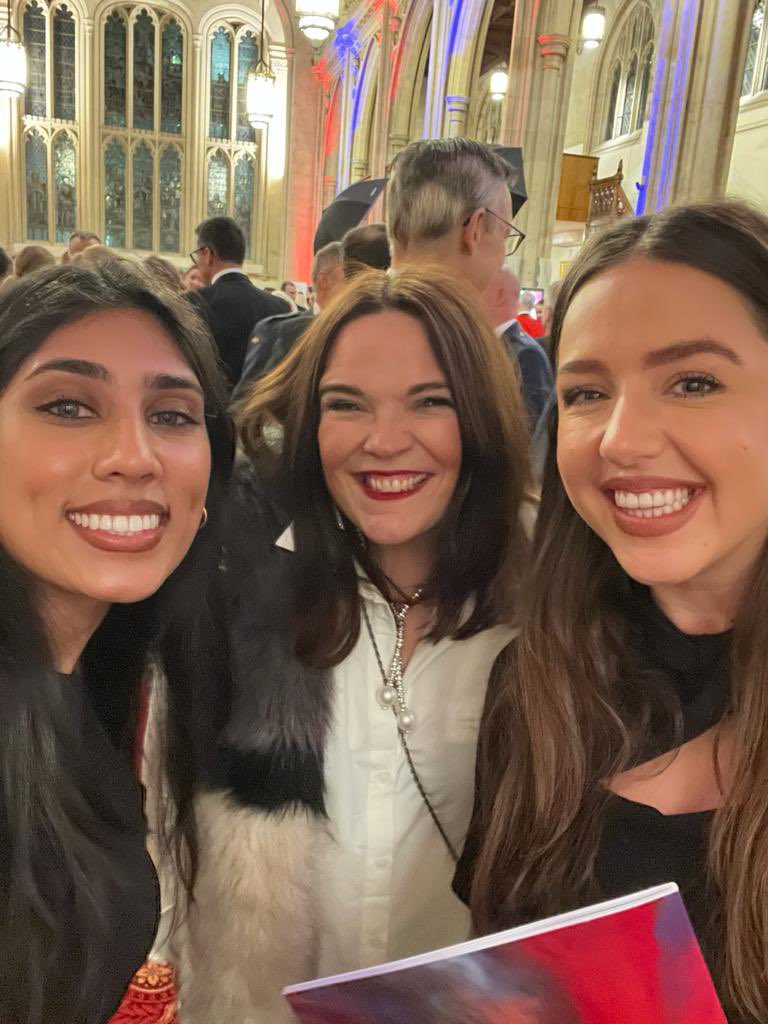 womenindefence's tweet photo. TEAM! 👋🏻🥂 #WiDAwards2023 #WeAreWomenInDefence #InspiredByWiD https://t.co/ZOmsHAuEmU