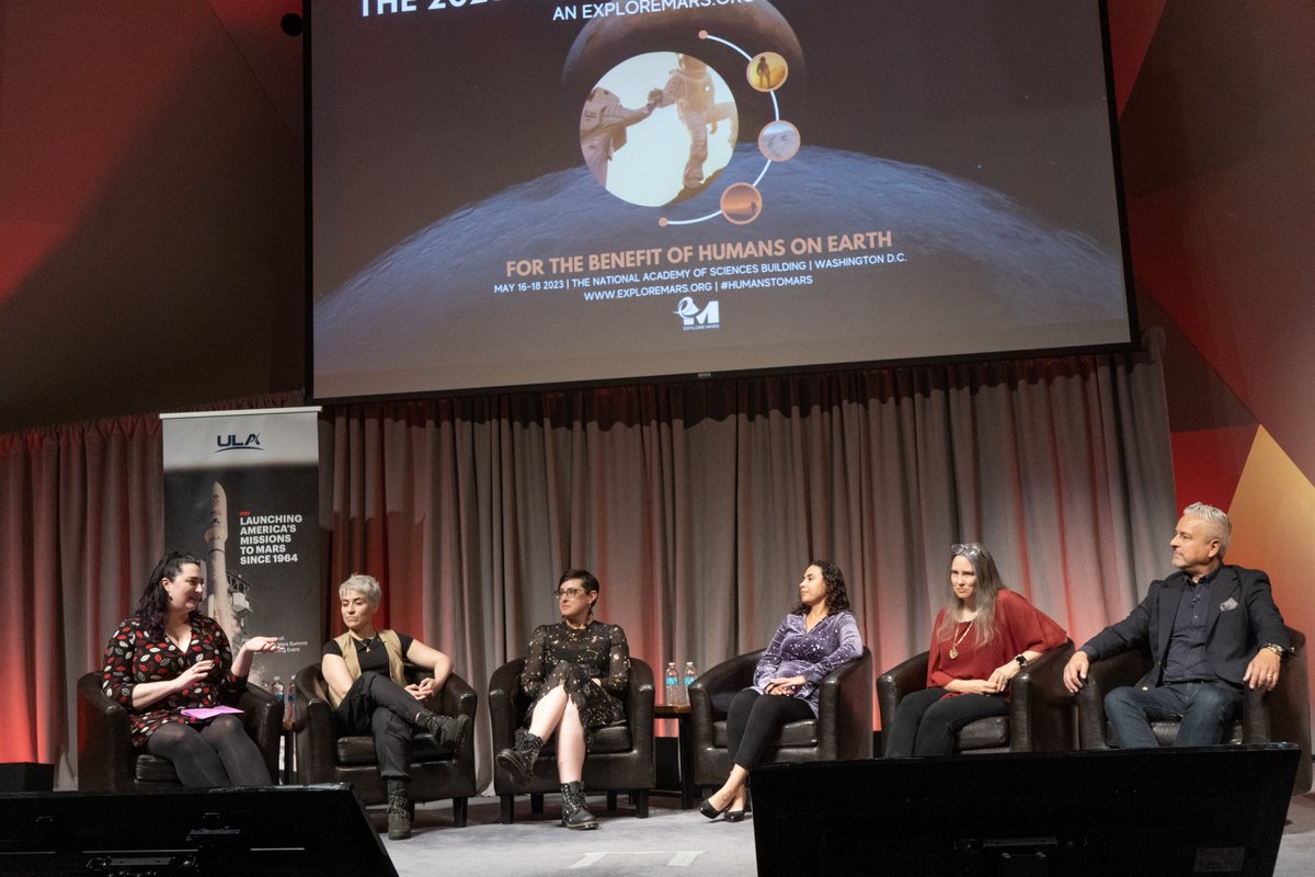 ExploreMars tweet media