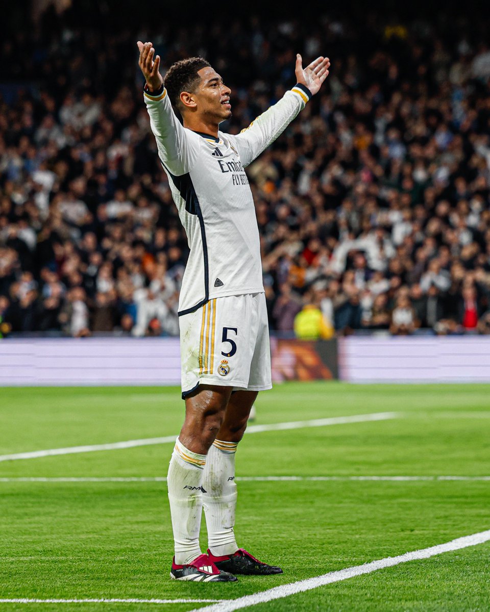 MadridXtra's tweet photo. 🚨 HISTORY: Jude Bellingham is the first player in Real Madrid history to score in each of his first 4 UCL games for the club. https://t.co/HeKr4GVfGX
