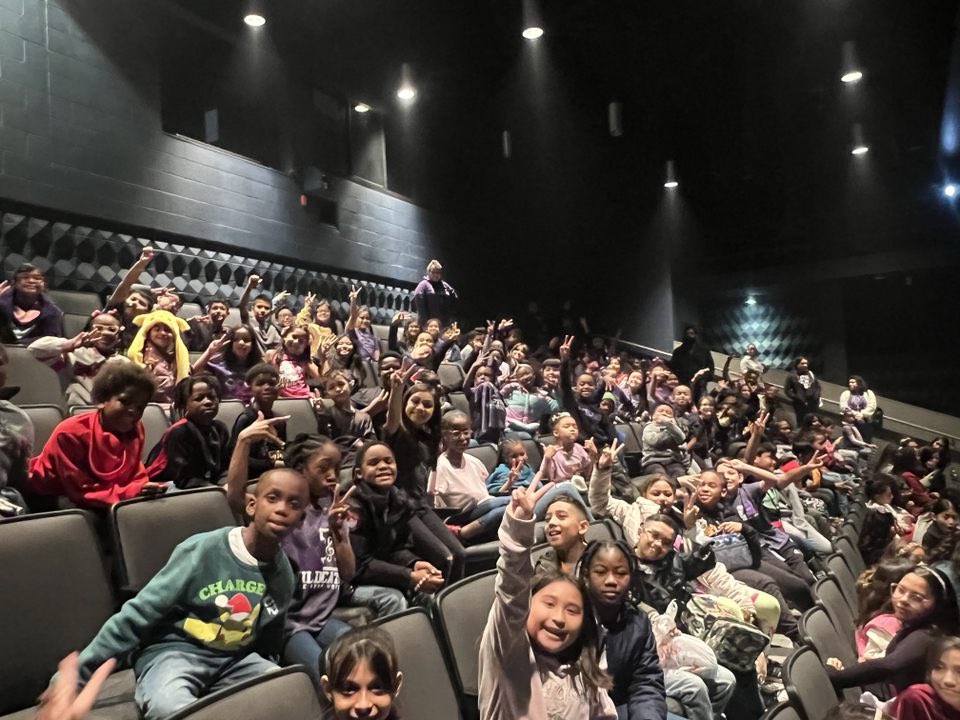 MrsBergman93's tweet photo. Third grade field trip to Main Street Theater to see Beauty and the Beast and a picnic in the park! #thirdgrade #wildcatproud @HumbleISD_LLE @HumbleISD @cassreescano @ArmyAg86 🎭🚌🧺 https://t.co/SkyZH5eFxx
