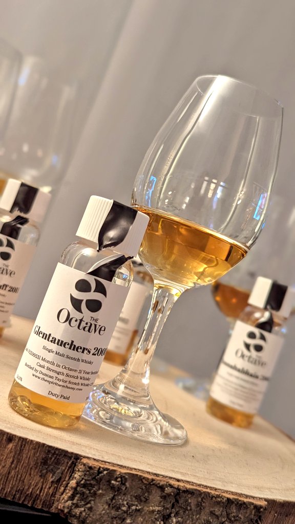 ๐พ๐๐๐๐๐๐พ๐๐๐๐ - ๐ด๐๐๐ (@whiskywings) on Twitter photo Great line up tonight. The Glentauchers took it for me.
Thanks again <a href="/TheWhiskyWire/">Steve Rush</a>
And of course <a href="/dtcwhiskies/">Duncan Taylor Co</a> for the amazing samples.
#DuncanTaylorWhisky Great line up tonight. The Glentauchers took it for me.
Thanks again <a href="/TheWhiskyWire/">Steve Rush</a>
And of course <a href="/dtcwhiskies/">Duncan Taylor Co</a> for the amazing samples.
#DuncanTaylorWhisky