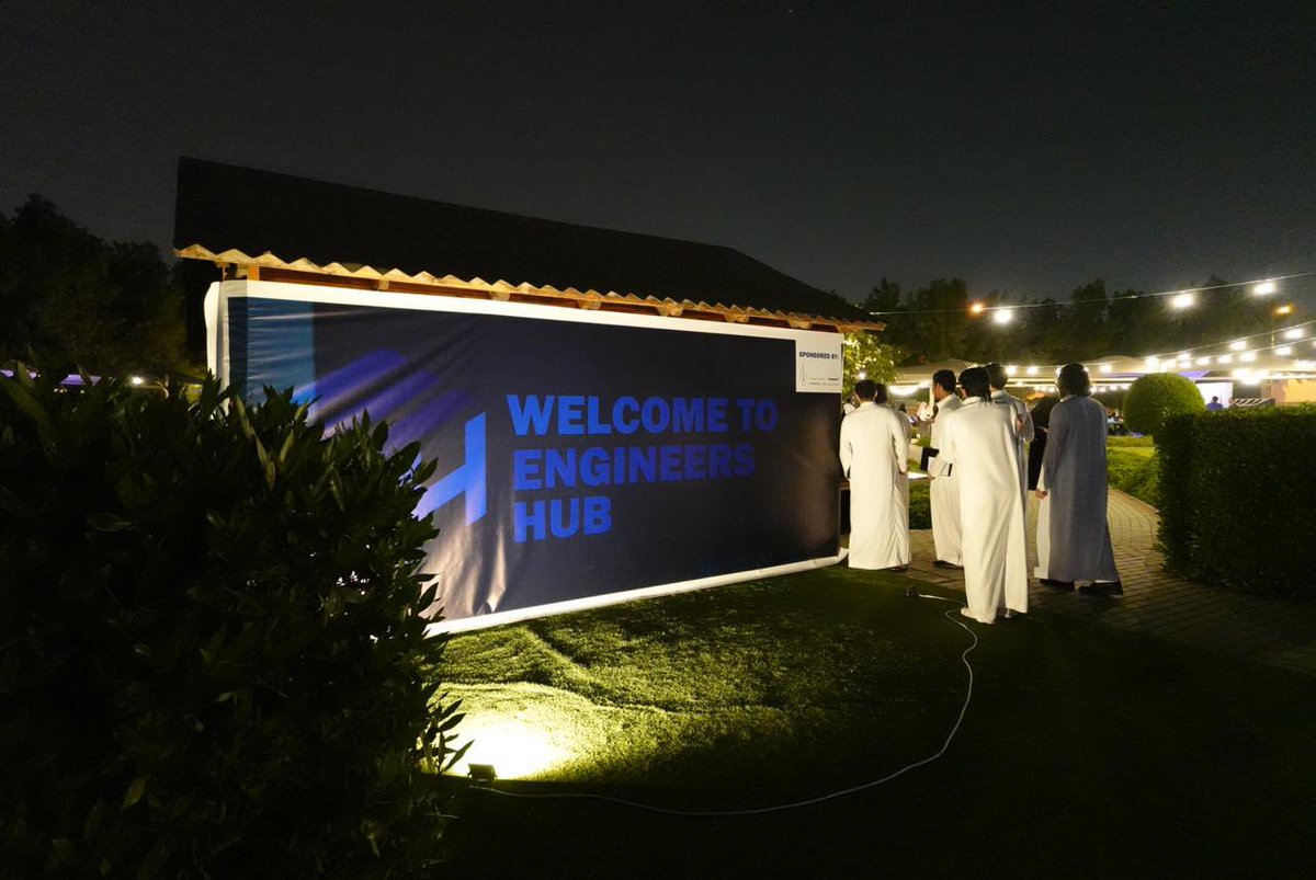 AlfaisalESA's tweet photo. ملتقى المهندسين "Engineers Hub" السنوي 💫
حيث ربطنا خريجي كلية الهندسة من جامعة الفيصل مع طلبة كلية الهندسة، مما وفر فرص واسعة للنقاش الهادف وتبادل الافكار. https://t.co/8B83wkOsWX