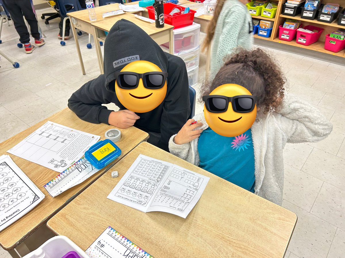 Today we helped our buddies read! We worked through “Short O” decodable texts and helped notice errors, and make corrections where needed when reading. I love seeing the 6s as leaders! <a href="/GlenDhuPS/">Glen Dhu</a>