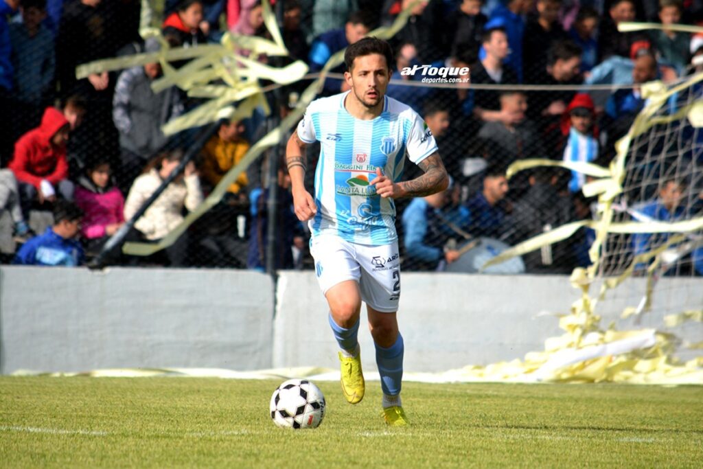 #RegionalAmateur Region Centro
Ida
#ToroCM-#Roncedo 
Domingo 17:00 
Arbitro: Nicolas Yoel Yudica (Villa Maria) 
Fotos: Caro Spada y AltoqueDeportes