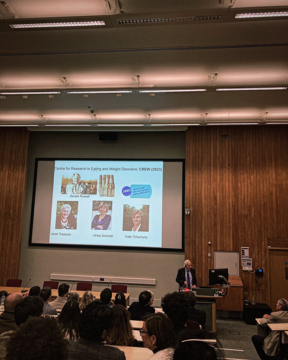 Sir Prof Robin Murray talked tonight about 50 years of history in the Institute of Psychiatry. What an honour to be mentioned in such a special place amongst very special people. Attendance was great and fantastic to see great colleagues there…👏