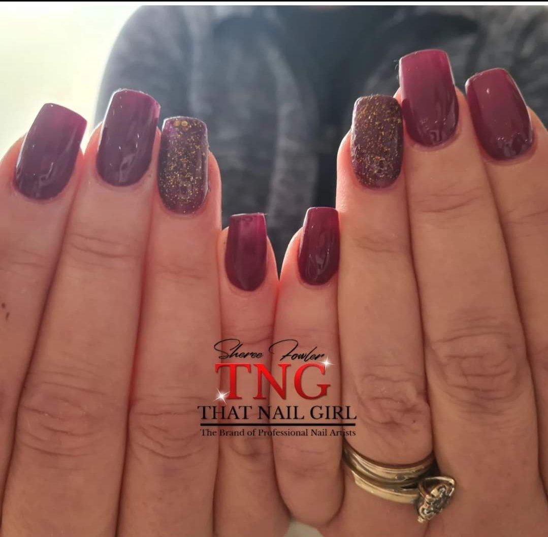 😋😋😋
Products from:
❤️ @purenailsuk 
#thatnailgirlsheree #shereethatnailgirl #nailsindoncaster #doncasternails #doncasterisgreat #doncasterbusiness #doncastersalon #doncaster #nailtechdoncaster #acrylicnails #sculptednails #burgundynails #burgundy #glittery #showscratch #nails