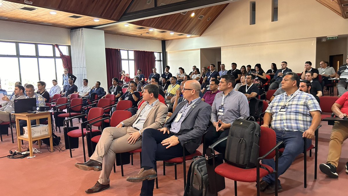OPTIC_Nqn's tweet photo. 🎉 ¡Gracias a todos por ser parte del @TECNAP_oficial en el primer Tech Day Nov 2023! 🚀 
Hoy exploramos avances tecnológicos en comunicaciones inalámbricas, energías renovables, almacenamiento y ciberseguridad en un workshop presentado por expositores de TRANS, @nokia y @Cisco https://t.co/Ejz7MY1jQm