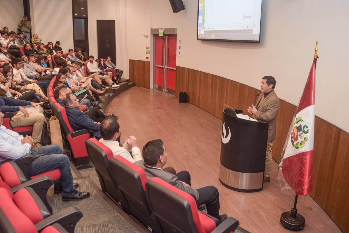 PeruPaisDigital's tweet photo. #PorUnPerúDigital | ¡Así se vivió la clausura del Laboratorio de Innovación Ciudadana #LABICPE! 💪🏻
Durante la sesión, promotores y colaboradores socializaron sus proyectos frente a la ciudadanía, entidades y laboratorios del país. https://t.co/25ZH9gWnwf