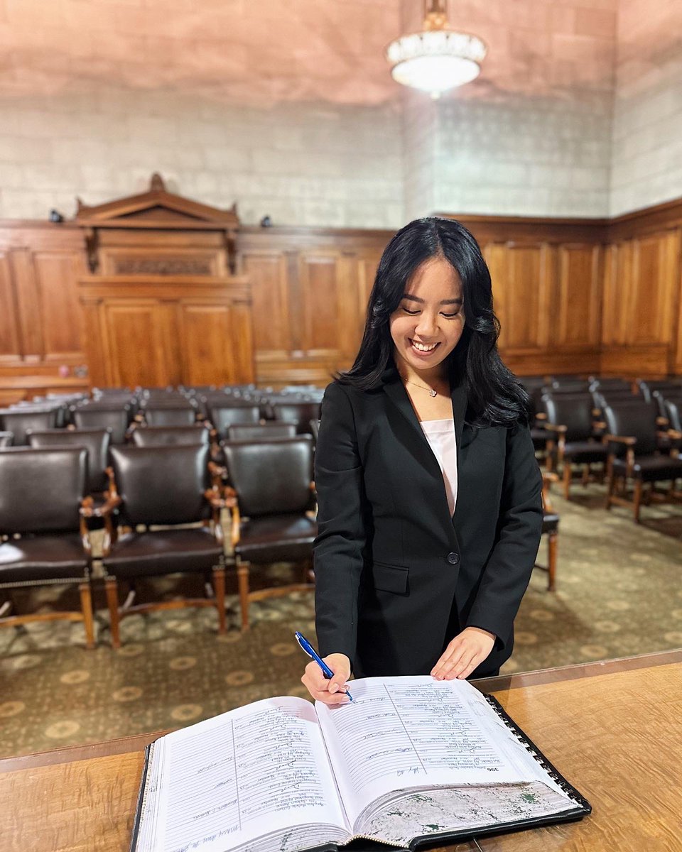 Laura Eng, Esq. tweet media