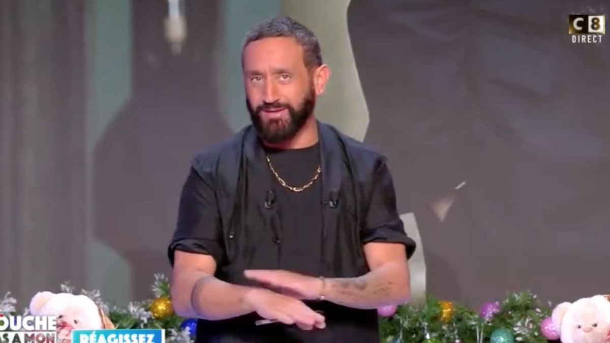 Tele7jours's tweet photo. "Les autres bouffons de TMC" : Cyril Hanouna tacle de nouveau "Quotidien" et Eric Dupond-Moretti (VIDEO) https://t.co/U2fOg4QhaN https://t.co/cvFXUCVe9C