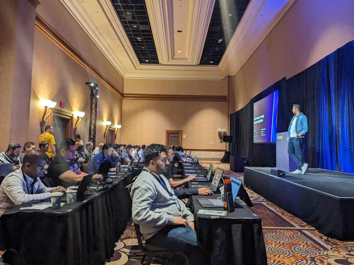 Day 3 of #AWSre:Invent: 1️⃣ Amazon Neptune Analytics: Faster insights from massive graph data. 2️⃣ AWS Clean Rooms ML: Privacy-enhancing ML insights without sharing raw data. 3️⃣ New foundation models in Amazon Bedrock: Llama 2 70B &amp; Claude 2.1. Learn more: hubs.ly/Q02bqz250