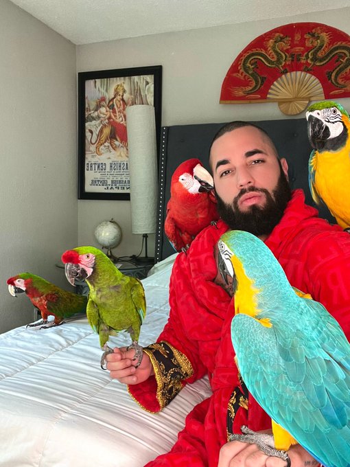 🥰 https://t.co/zILUbCvnbn