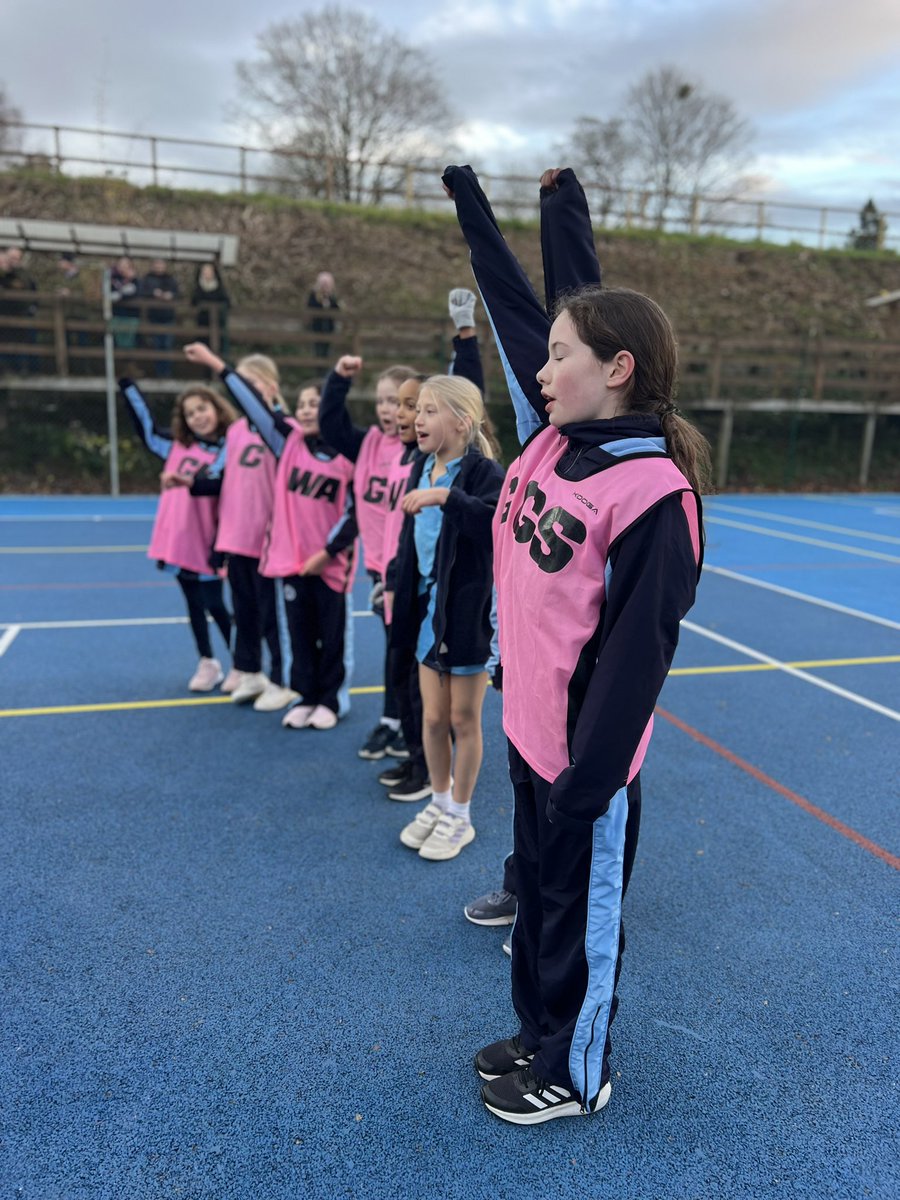 Upton House Sports (@uptonsports) on Twitter photo FORM 6 FIXTURE 🏐❄️☁️
Super effort from our two teams of <a href="/UptonForm6/">Upton House Form 6</a> girls vs <a href="/GodstoweSchool/">Godstowe Preparatory School</a> this afternoon in the cold! 🥶 They were all keen to get on the court and score some goals! <a href="/EnglandNetball/">England Netball</a>
<a href="/UptonHouseSch/">Upton House School</a> <a href="/UptonHead/">Rhian Thornton</a> <a href="/UptonForm6/">Upton House Form 6</a>
#teamwork FORM 6 FIXTURE 🏐❄️☁️
Super effort from our two teams of <a href="/UptonForm6/">Upton House Form 6</a> girls vs <a href="/GodstoweSchool/">Godstowe Preparatory School</a> this afternoon in the cold! 🥶 They were all keen to get on the court and score some goals! <a href="/EnglandNetball/">England Netball</a>
<a href="/UptonHouseSch/">Upton House School</a> <a href="/UptonHead/">Rhian Thornton</a> <a href="/UptonForm6/">Upton House Form 6</a>
#teamwork