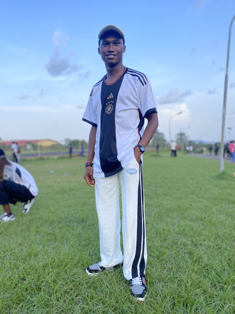 Joshibk11's tweet image. Jersey day… for the love of the game❤️
Peep the city boys😅🫵

#invictaJerseyDay 
#InvictaClass22
#futabro 
#InvictaClass22week