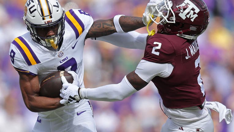 LonnPhillips's tweet photo. Who Should Win the Biletnikoff??? The Answer Is Clear:
#LSU's MALIK NABERS or 
OSU's MARVIN HARRISON JR??
Total Receiving Yards:
MALIK = 1,546 (#1 🇺🇸)
MHJ = 1,211
---------
Yards Per Game:
MALIK = 128.8 (#1 🇺🇸)
MHJ = 100.9
---------
TDs:
MALIK = 14 (2nd 🇺🇸)
MHJ = 14 (2nd 🇺🇸)
---------
Catches:
MALIK = 86 (7th 🇺🇸)
MHJ = 67
---------
Drop %: 
MALIK = 6.5 
MHJ = 8.2
---------
Missed Tackles Forced: 
MALIK = 30
MHJ = 5
---------
1st Downs:
MALIK = 69
MHJ = 51
---------
NFL Rating When 🎯:
MALIK = 142.7
MHJ = 120.3
---------
100 Yard Games:
MALIK = 9
MHJ = 8
---------
PFF Rating:
MALIK = 93.2 (#1 🇺🇸)
MHJ = 89.6
---------
Contested Catch %:
MALIK = 10/21 (47.6%)
MHJ = 13/30 (43.3%)
---------
VS Top 25 Defenses:
MALIK = 360 Yards, 22 👐🏾, 3 TDs
(Worst Game vs Top 25 Defense: 67 Yards vs FSU)
MHJ: 337 Yards, 23👐🏾, 4 TDs
(Worst Game vs Top 25 Defense: 
2 games of 32 yards or less vs ND & Rutgers)
---------
Games w/ Lowest Production:
MALIK = 67, 87 & 89
vs FSU, Grambling (sat 2nd half), Auburn.
MHJ = 18, 25, 30 & 32
vs Indiana, Notre Dame, Rutgers & Minnesota
FROM PFF + Sports Reference 
👀 https://t.co/OWpP5dtuP3 
#Maliknikoff #WRU