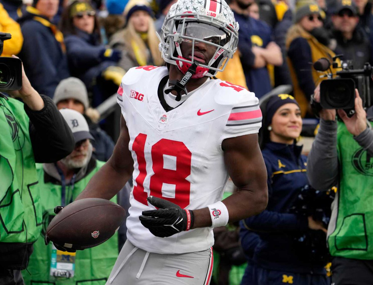 Who Should Win the Biletnikoff??? The Answer Is Clear:
#LSU's MALIK NABERS or 
OSU's MARVIN HARRISON JR??
Total Receiving Yards:
MALIK = 1,546 (#1 🇺🇸)
MHJ = 1,211
---------
Yards Per Game:
MALIK = 128.8 (#1 🇺🇸)
MHJ = 100.9
---------
TDs:
MALIK = 14 (2nd 🇺🇸)
MHJ = 14 (2nd 🇺🇸)