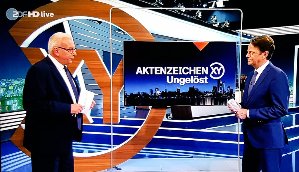 Alfred Hettmer verlässt uns?

Diesen Abschied packe ich nicht.
#AktenzeichenXY
