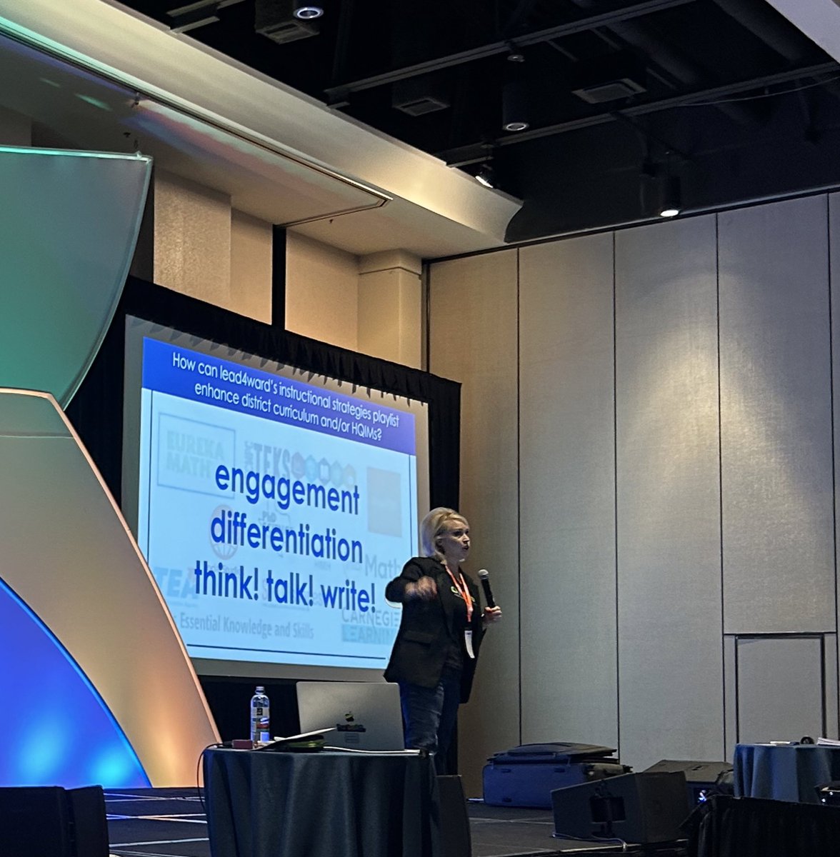 Instructional strategies, puppies, and photo ops with the #CVDreamTeam 🐶🥇🎯 What more could a girl ask for?! #thinkconnext #Think23