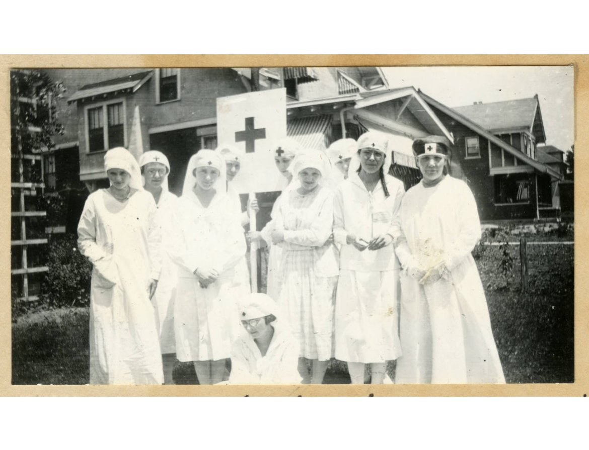 OhioHistory's tweet photo. Did you know volunteerism in the United States stems back to the Revolutionary War when civilians chipped in to support the war effort? Learn about the history of volunteerism in Ohio in the most recent blog post from Ohio Memory: https://t.co/V3eV7PeBBQ #OhioMemory #OhioHistory https://t.co/Q4rfToHKPy