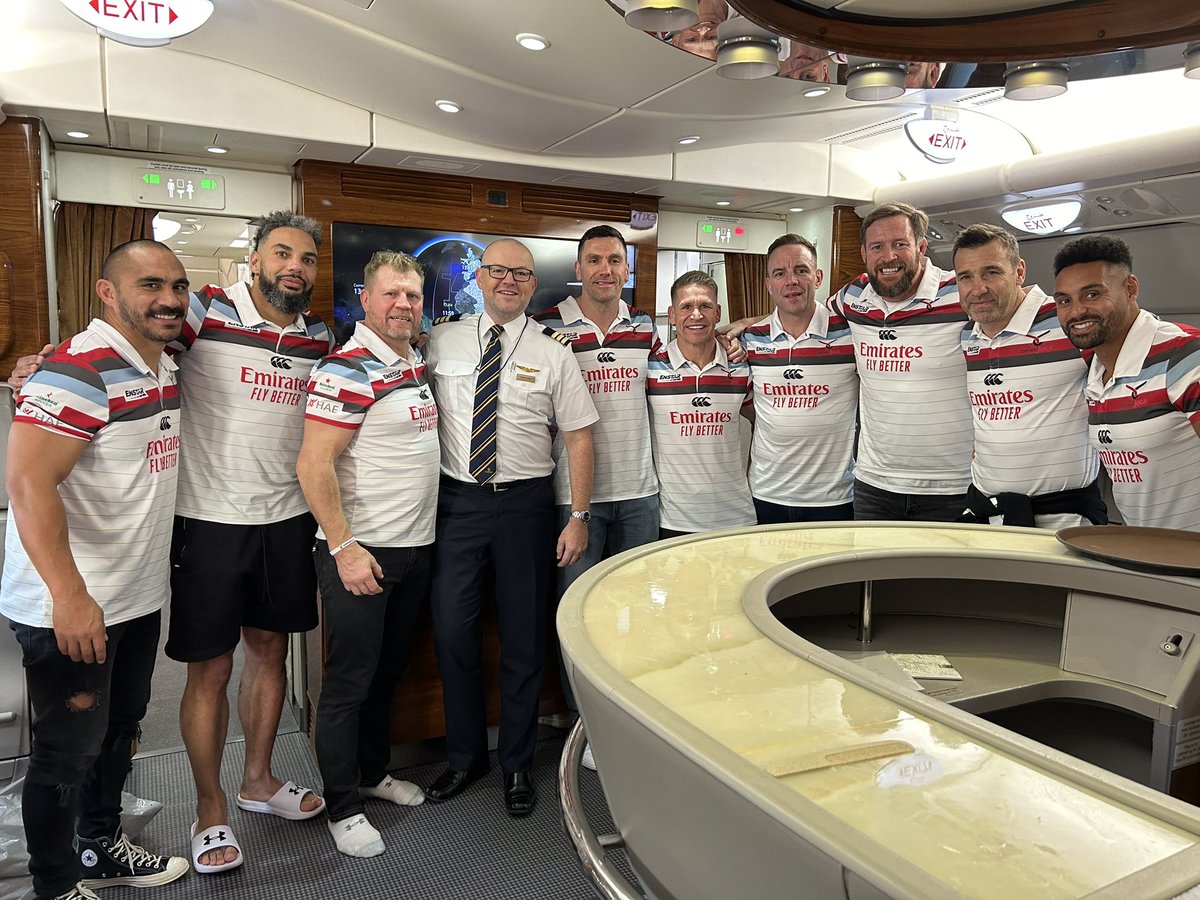 A pleasure flying the @alljoinjack team out to #Dubai today. Good luck at the @Dubai7s @Aih95 #Dubai7s 🇦🇪🏉