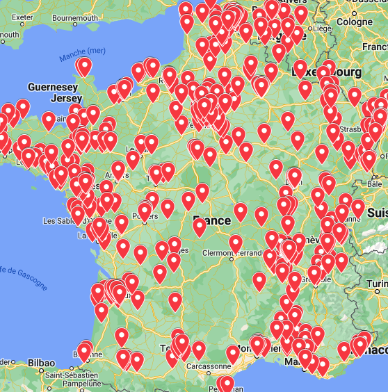 julesctnt's tweet photo. je m'en rendais pas compte mais si on m'avais montré cette carte quand je vendais mes tee-shirts dans les couloirs du collège.. https://t.co/94Vgo9HpwQ