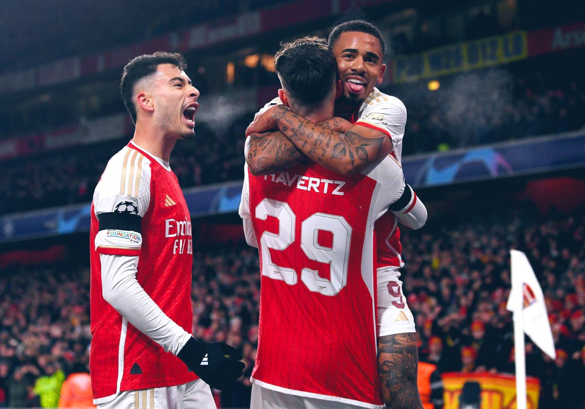 PhotosArsenal's tweet photo. This is Arsenal 🔥🔥🔥 https://t.co/6bqg68yVgb