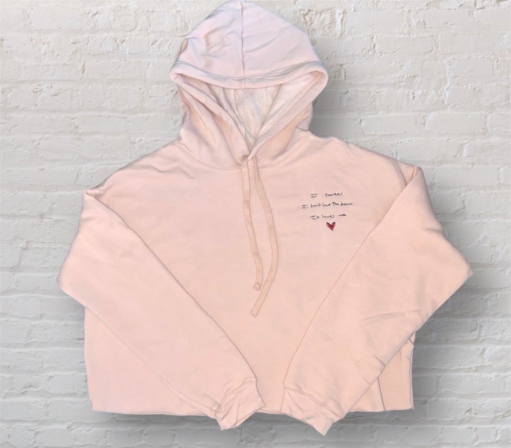 yourillus1onist's tweet photo. 🎄🎁 CHRISTMAS GIVEAWAY! 🎁🎄

Winner gets their choice of either an End Game embroidered hoodie dupe or an embroidered Surprise Song sweatshirt!

To enter:
-follow me so I can dm you if you win
-repost
-comment your favorite Taylor Swift lyric 🫶 

Ends at 11:59pm on Dec 10! https://t.co/CnjnIr11tc