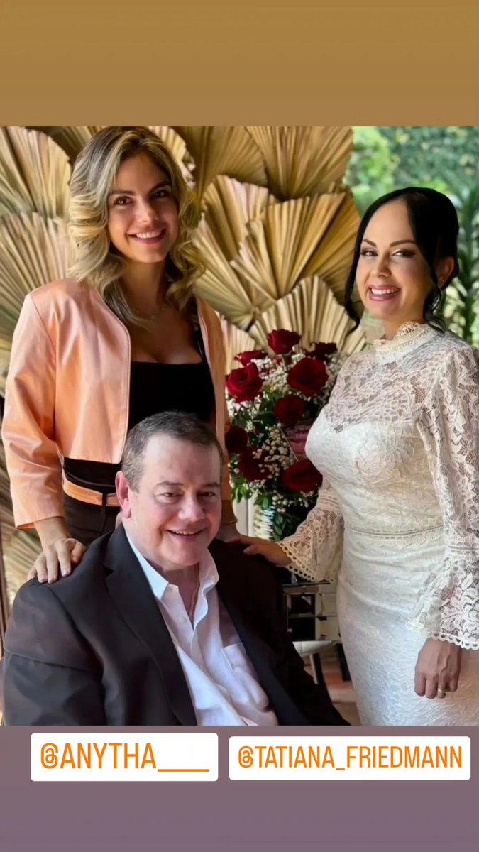 Con mi señora y mi hija Tati 💕