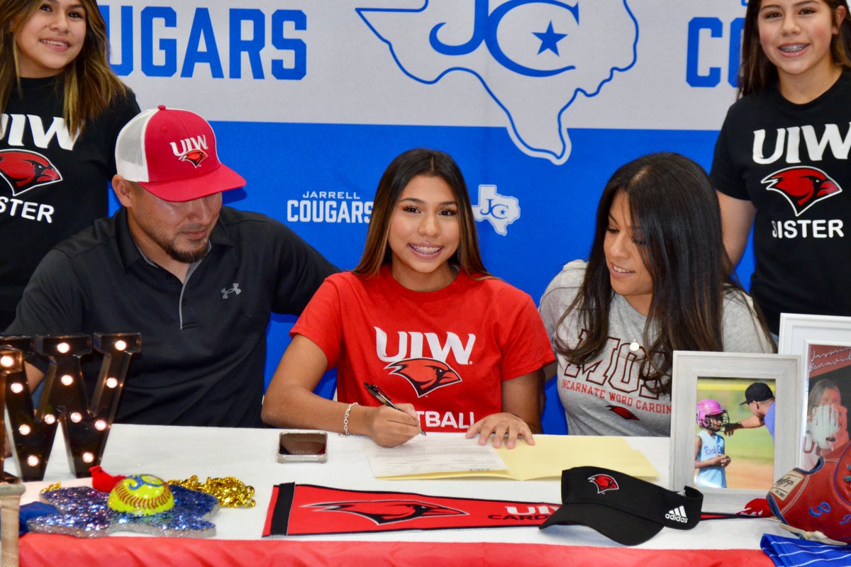 Jarrell_ISD's tweet photo. Congratulations to Jasmine Benavidez! Today, she signed her letter of intent to pursue her academic and softball career at the University of the Incarnate Word in San Antonio. Way to go! 🥎👏 @UIWSoftball https://t.co/wyiYuWPKL1