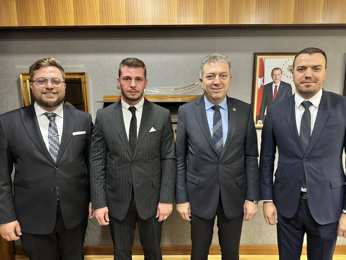 Gazi Meclisimizde bizleri ziyarete gelen kıymetli kardeşlerimiz Metin Dindar, Sefa Seslioğlu ve Barbaros Karakolcu’ya nazik ziyaretleri sebebiyle teşekkür ediyoruz.