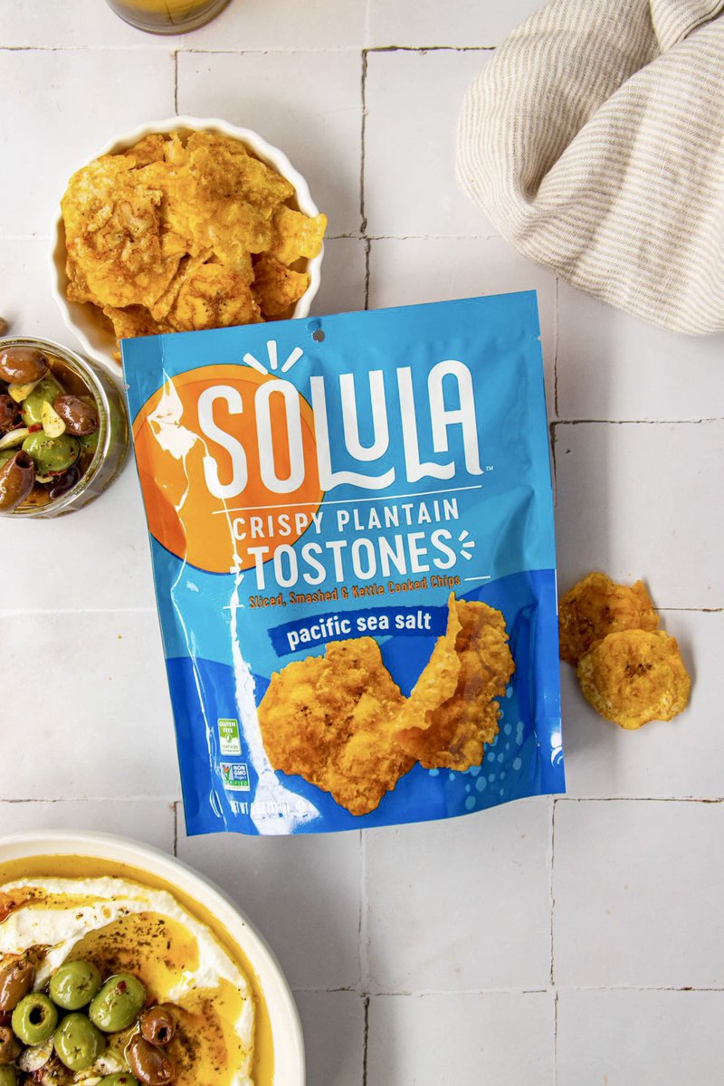 Dive into the bold flavors of Solula's plantain chips – a crispy, crunchy, and crazy-craveable snack. Crafted with fresh green plantains, sunflower oil, and natural seasonings, it's a simple yet sensational blend. Elevate your taste buds, one chip at a time! 🌿🌶️