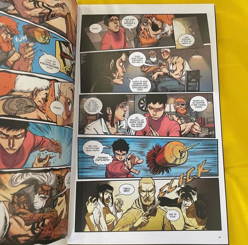 realitasnews's tweet photo. 🚨 AVISO DE SPOILER! Novas fotos da HQ "#OSegredoNaFloresta - Parte 1", contando com duas páginas novas e os marca-páginas dos personagens. 

via fabioyabu no Instagram https://t.co/HztA1g66Ho
