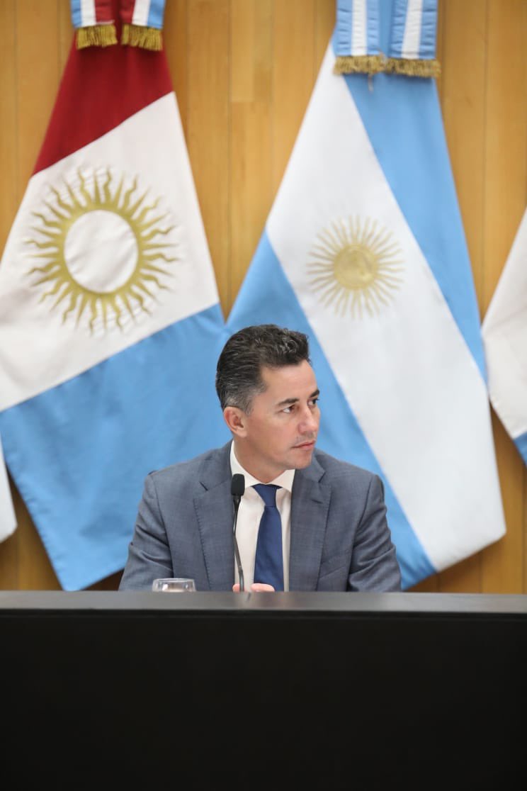 LegislaturaCBA's tweet photo. Se declaró de interés provincial a los activos digitales gubernamentales, que forman parte del dominio del Estado como bienes inmateriales. Así, se regula el traspaso entre gestiones de los canales digitales de comunicación oficial de los poderes Ejecutivo y Legislativo. https://t.co/5EFaD3l7iy