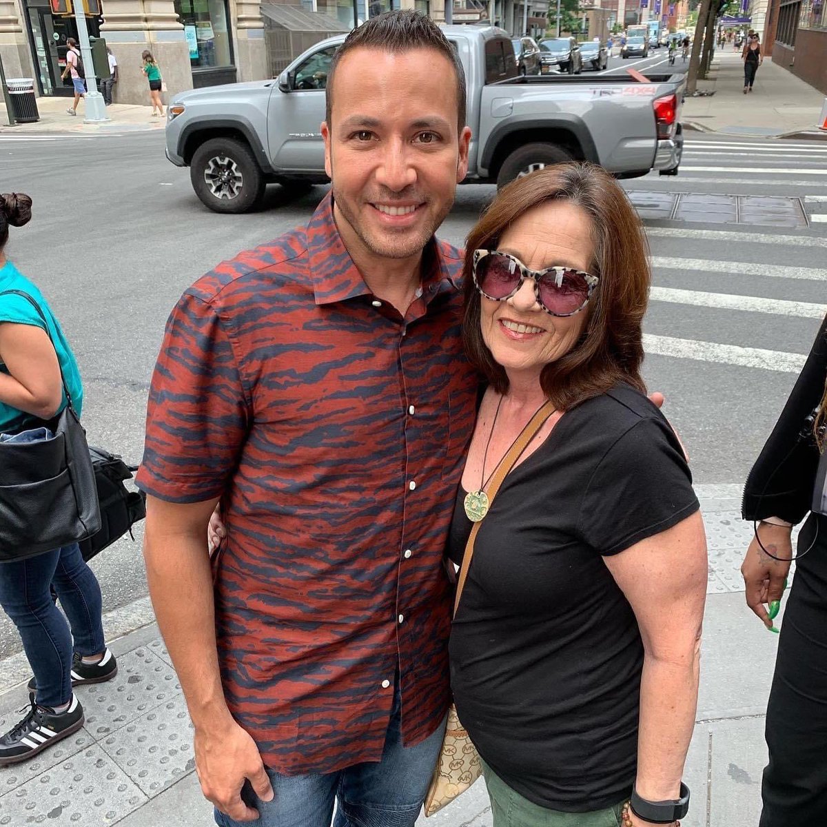 sammie_kinz87's tweet photo. Hey @howied ! Can you send my mom some birthday love? Shes FINALLY being discharged from the hospital after a VERY rough 6 weeks! This would totally make her day! 💜 😉 https://t.co/hlVAY0nTwj