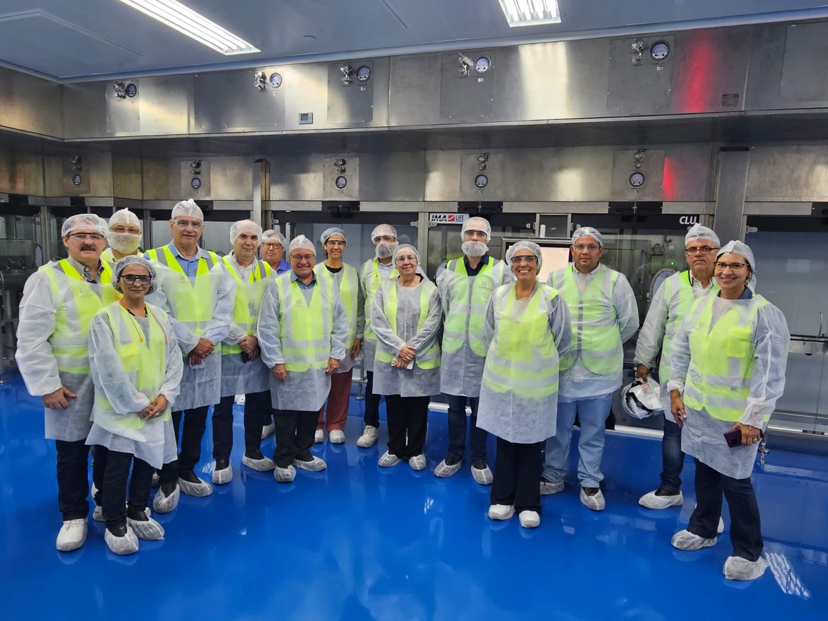 ConassOficial's tweet image. O Conselho de Administração da @hemobras_MS realizou uma visita à fábrica de biotecnológicos (Fator VIII Recombinante) em Goiana, no Recife.

A fábrica de #hemoderivados encontra-se nas fases finais de construção, já tendo iniciado testes e validações de equipamentos. Com a…