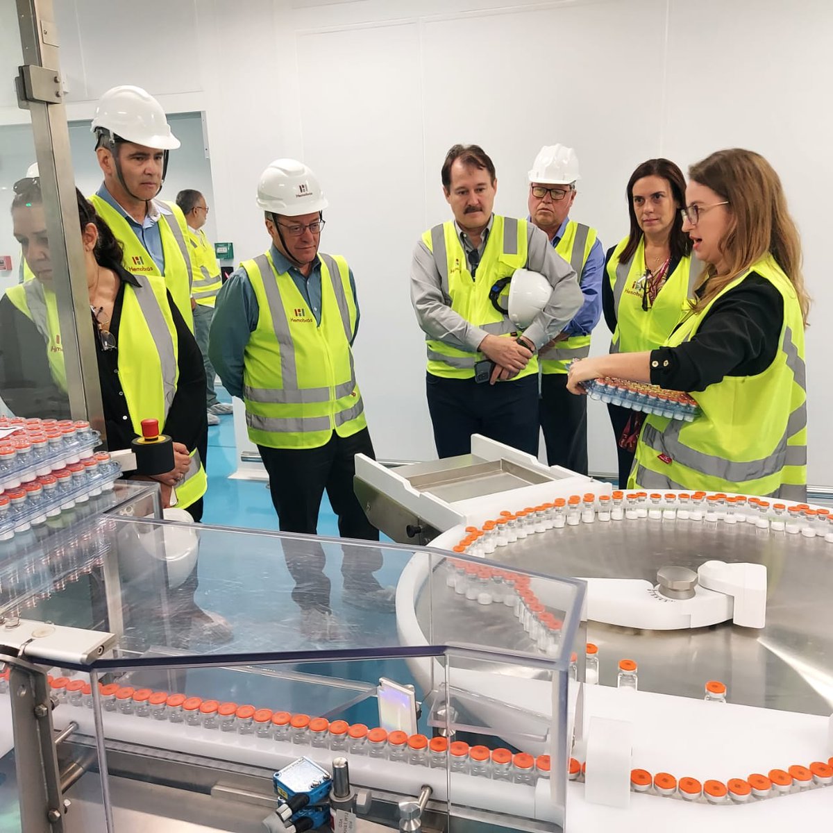 ConassOficial's tweet image. O Conselho de Administração da @hemobras_MS realizou uma visita à fábrica de biotecnológicos (Fator VIII Recombinante) em Goiana, no Recife.

A fábrica de #hemoderivados encontra-se nas fases finais de construção, já tendo iniciado testes e validações de equipamentos. Com a…