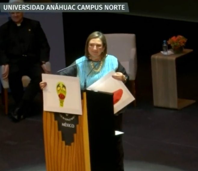 elpoderenmexico's tweet photo. Una mujer atacando y burlándose de otras mujeres, en una Universidad cuyo lema es: "Vence al mal con el bien" que bajo a caido @XochitlGalvez que bajo ha caido la Universidad Anáhuac
Que lamentable campaña... https://t.co/ITYCuTvxrj