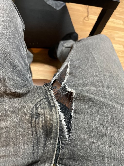 #BigDickProblems (damn) https://t.co/daSeJc3PoW<a href="/tag/bigdickproblems"class="tags">#BigDickProblems</a>