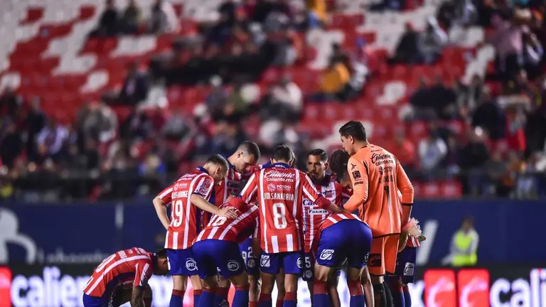 TUDNMEX's tweet photo. Atlético San Luis puede sorprender con su alineación ante Rayados
https://t.co/46Y13xC466
#ATLSL | #LigaMX | #futbol https://t.co/erKZAiB2wj