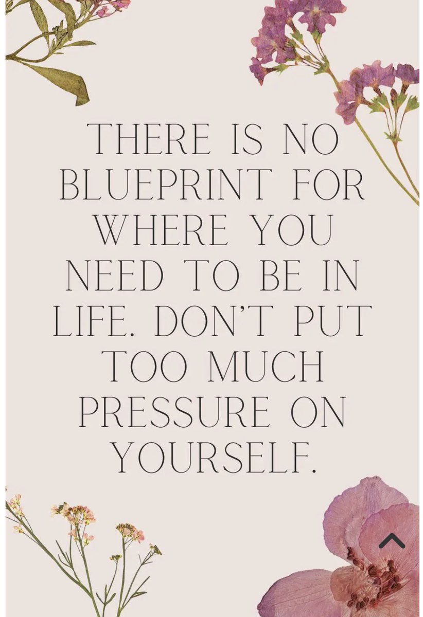 If you’re feeling “behind” in life, remember not to put too much pressure and expectation on yourself. We all make progress at our own pace 🖤