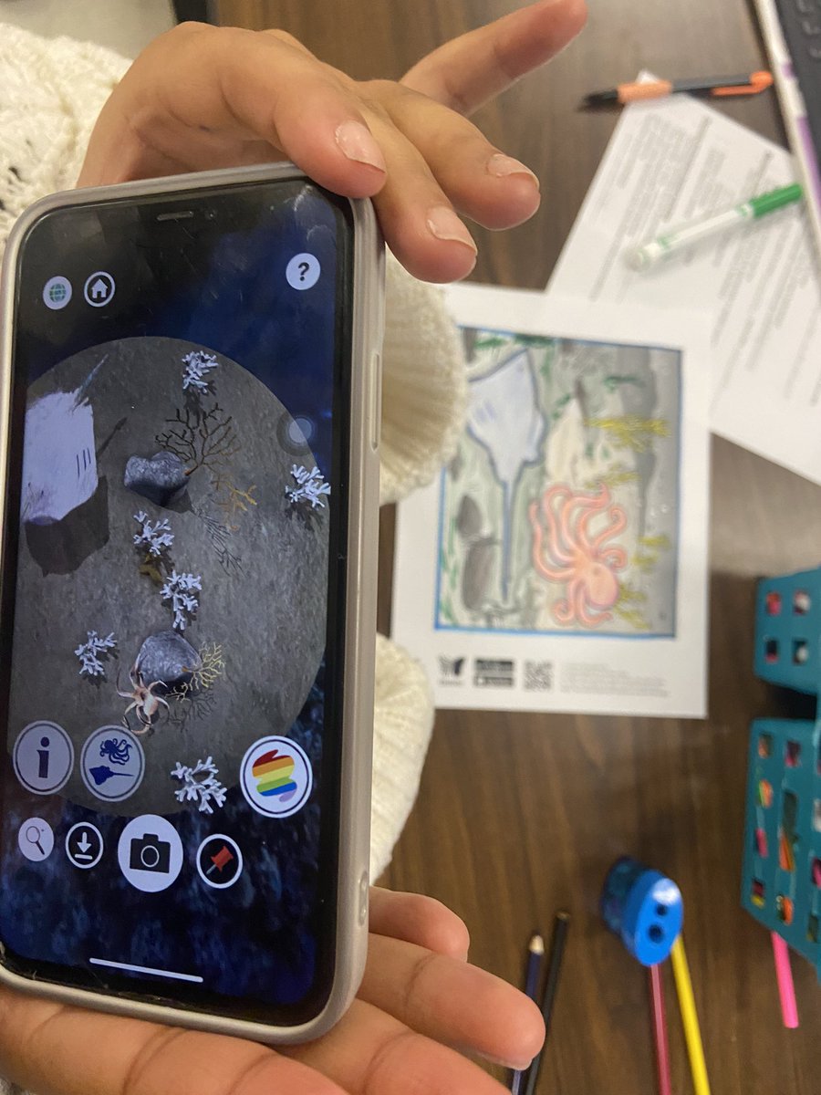 Ms. Hoyos tweet media