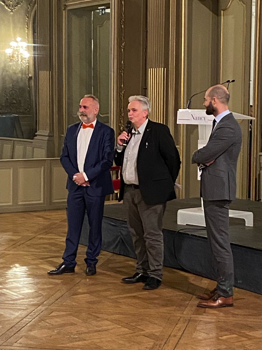 Perdereau_V's tweet photo. ✨ Ravie d’être présente au gala de la Fondation @IDplusLorraine qui développe l'excellence scientifique en Lorraine, que je félicite pour toutes les actions qu'elle mène notamment en faveur des étudiants à travers l'accès aux études 🎓, l'aide sociale 🤝 et l'entrepreneuriat 📈 https://t.co/yJKn0a62mC