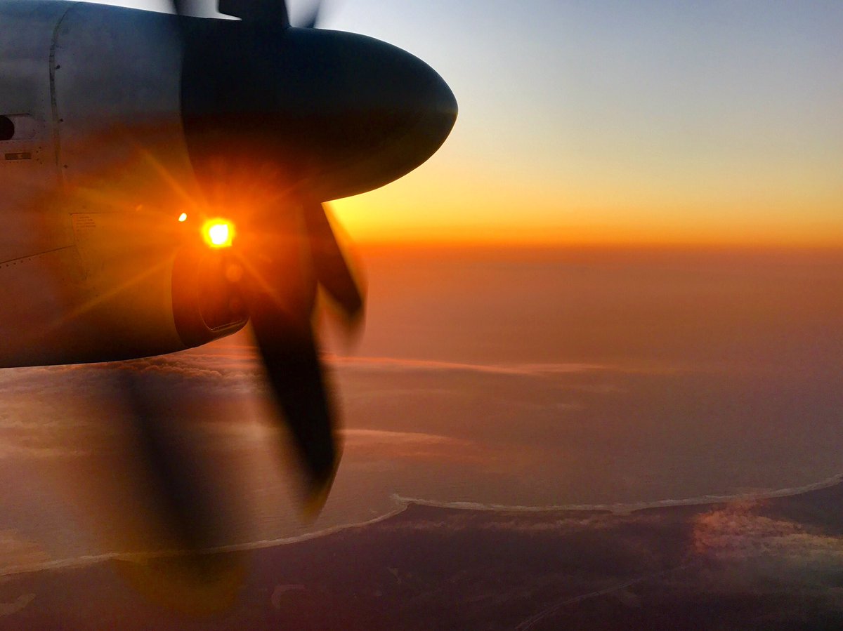 @ThePhotoHour Aircraft at sunrise & sunset ✈️😎#ThePhotoHour #Sydney #CoffsCoast #Australia #sunset #sunrise