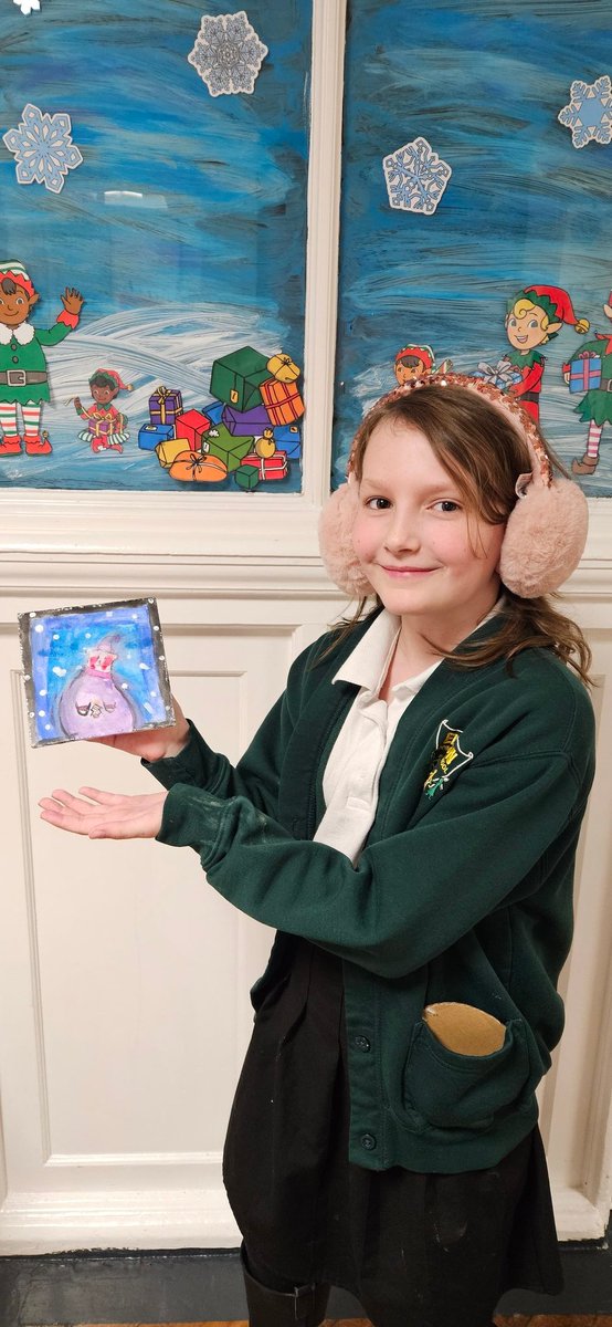 jayloumc's tweet photo. A few more wonderful paintings 🐻 @EPSElton #ArtClub #enrichment https://t.co/ryGwiBz38Z