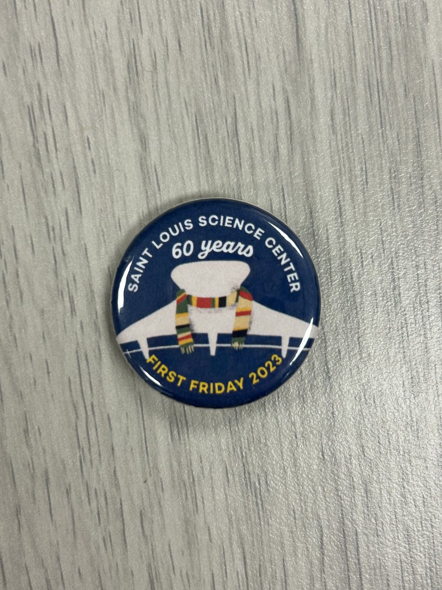 STLScienceCtr's tweet photo. #FirstFridaySLSC 🧣👉https://t.co/GPlE3Vl0Lw https://t.co/YLdXAjWiuq