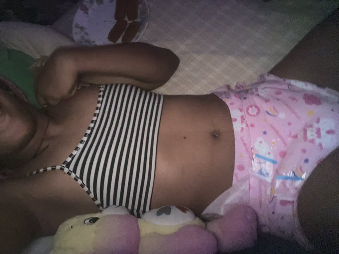 looking for more little friends💖💖and if your in colorado irl friends💖💖please hmu https://t.co/GgNaCP<a href="/tag/littlespace"class="tags"><span>#littlespace</span></a><a href="/tag/daddiesgirl"class="tags"><span>#daddiesgirl</span></a><a href="/tag/bigdiaperfriday"class="tags"><span>#bigdiaperfriday</span></a>