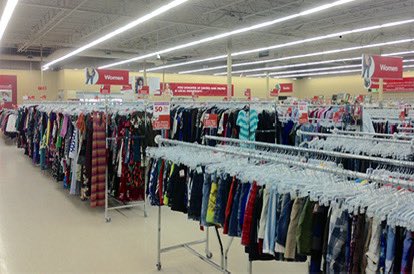 CurtissKing's tweet photo. “But Curtiss you are cutting off a whole other stream of revenue by not going to streaming services”

Yet, nobody asks why they can’t find new Gucci in a thrift store.

We’re selling fine art, not hand me downs that everyone can access. https://t.co/Or9J0b3tvu