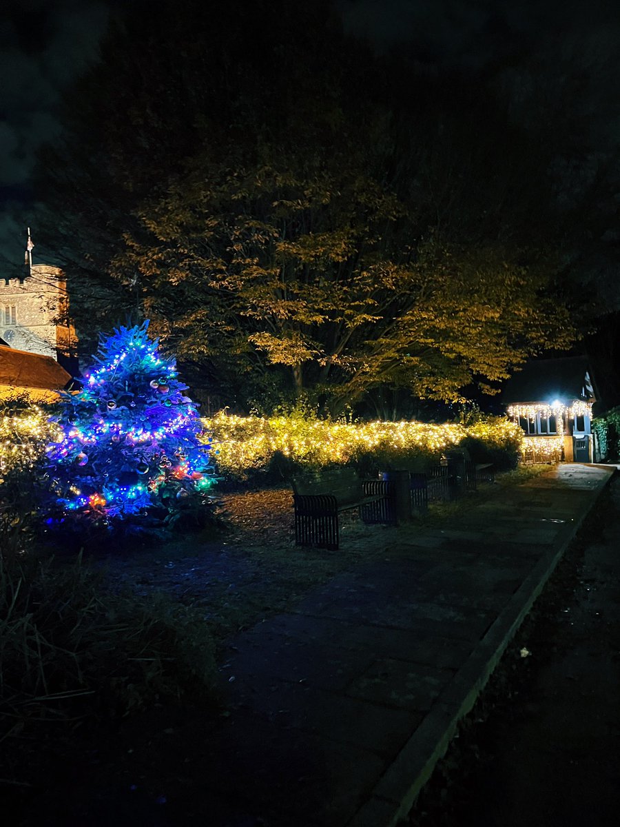 Thanks to Bushey councillors and St James Church support helping us light up Bushey this Christmas!