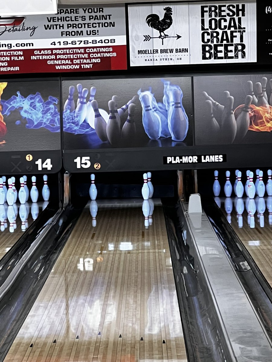 Speaking of problems, check out the leave that Lee left at <a href="/Pla_MorLanes/">Pla-Mor Lanes</a> last night. Why does that place make you question your existence? #getcoldwatered #bowling