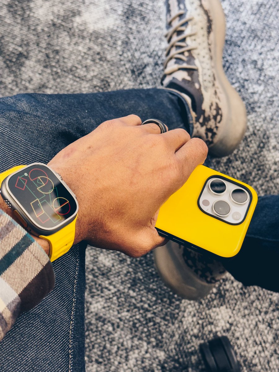 Vibrant AF! @nomadgoods Limited Edition Racing Yellow Sport Case and Sport Band is now available geni.us/5NIslM2 (affiliate)